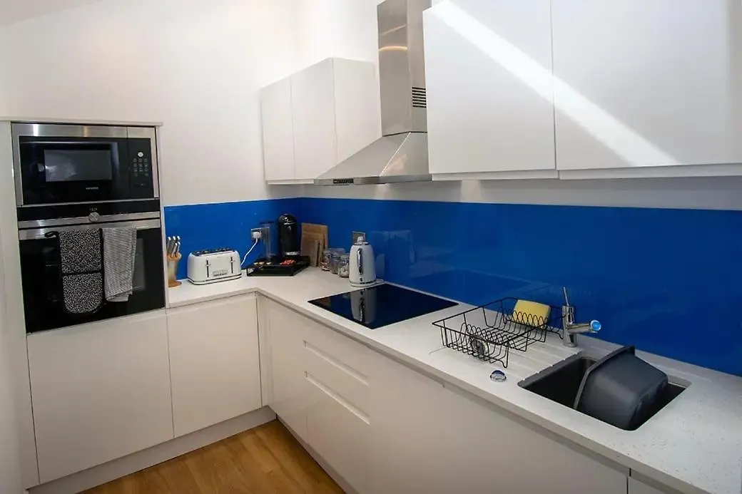 Seafront Cottage - The Nook Cardiff 0*,